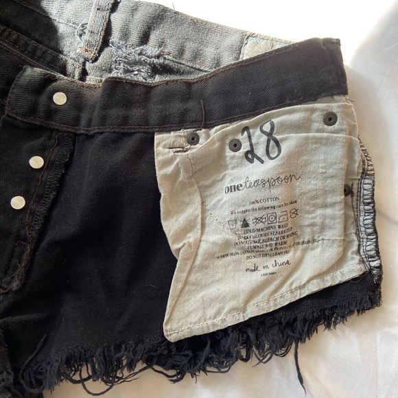 One Teaspoon Bonita’s shorts - Picture 7 of 7